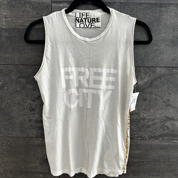 FREECITY Women's Str8up Golden Pins Sleeveless T-Shirt, Magical White Rabbit, NW - Picture 5 of 10